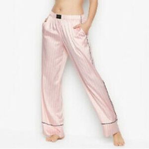 NWT Victoria’s Secret Iconic Striped PJ pa…